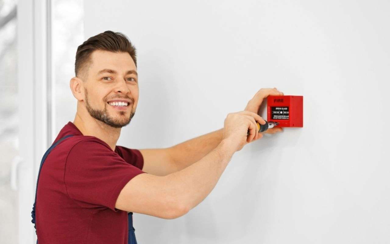 2 basic types of fire alarm systems